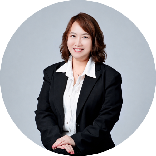 財務主任 陳秀娟 Esther